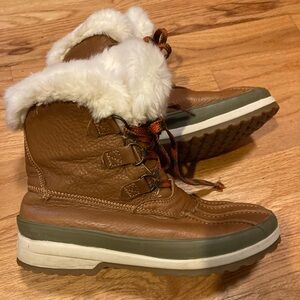 Sperry Winter Boots